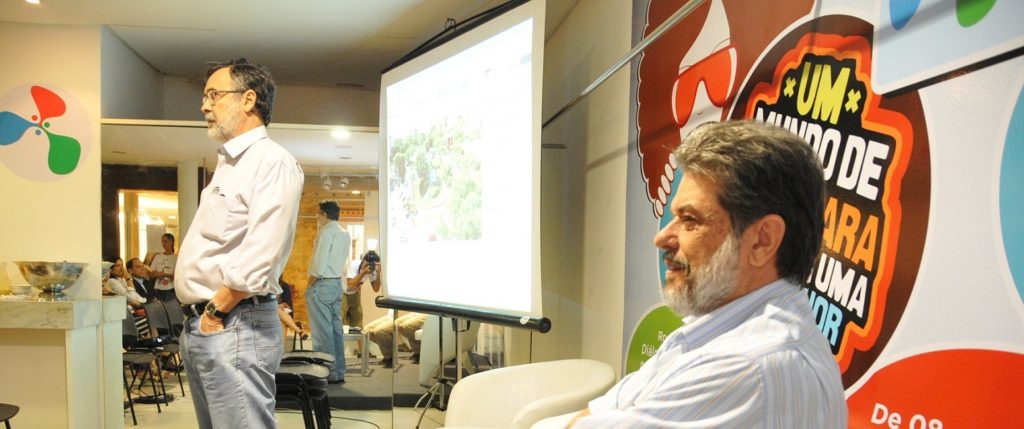 Consultores Sérgio C. Buarque e Abraham Sicsú na Expoidea 2012